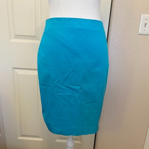 Ann Taylor Dresses & Skirts - Ann Taylor Teal  straight pencil skirt Size 0P
